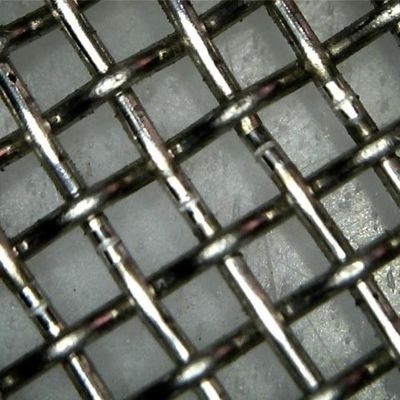 高炭素鋼のゴロゴロワイヤメッシュは,鉱山シートスクリーンメッシュのためのワイヤメッシュを折りたたむ