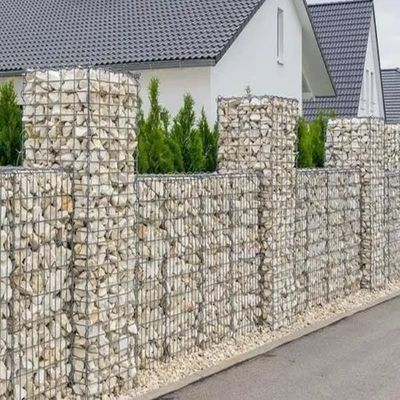 2.7mm 亜鉛メッキ蛇籠バスケット サイズ 2x1x1m 1.5x1x1m セル サイズ 8x10cm 編まれた蛇籠メッシュ